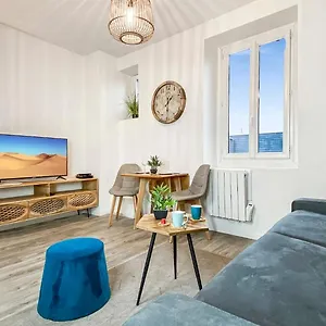 Homey Titi - Hyper-centre - Proche Gare Et Tram - Lit Convertible - Wifi Gratuit , Annemasse France