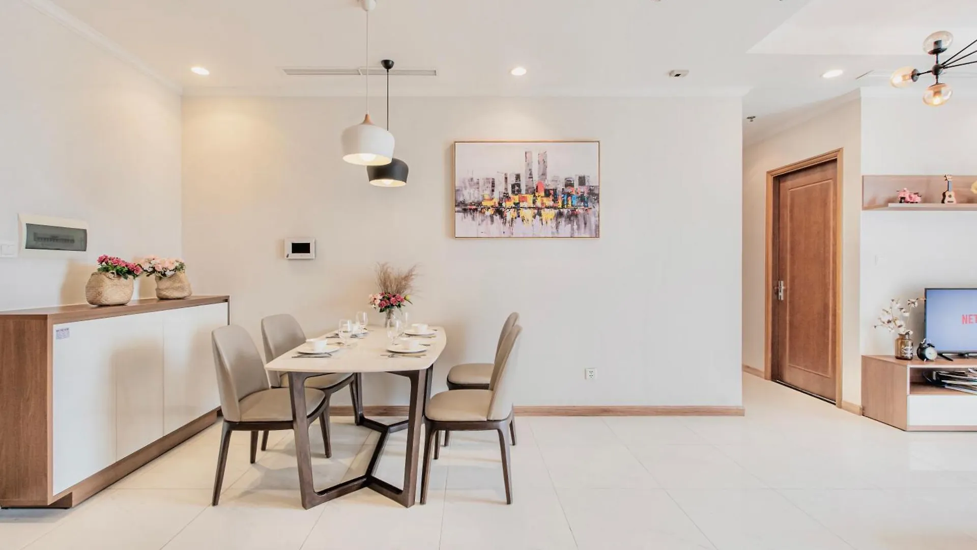 Central Apartments - Vinhomes Central Park, Landmark 81 Area & Ice Skating Rink Ho Chi Minh-stad